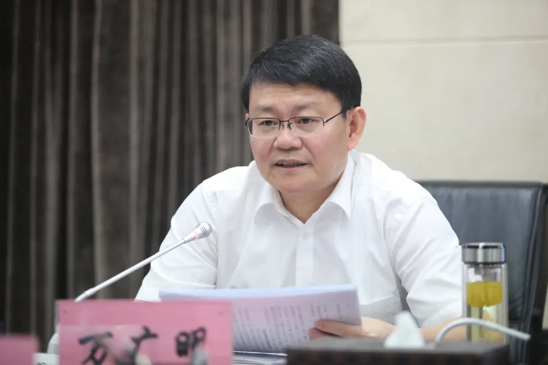 万广明在南昌城市米兰MiLan（中国）集团调研